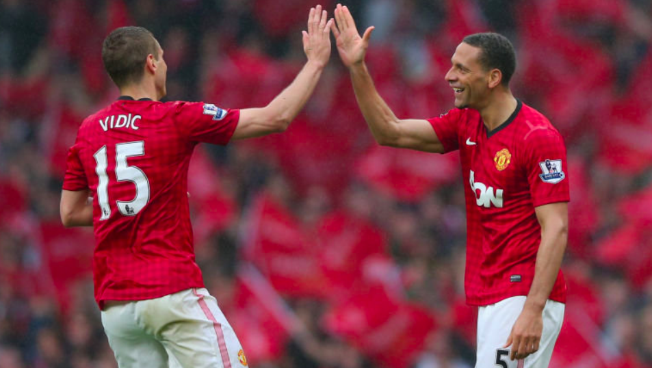 持更是让球 持更是让球